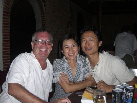 Michael, Robert und seine vietnamesische Freundin, deren Name ich mir weder merke, aussprechen geschweige denn schreiben kann...