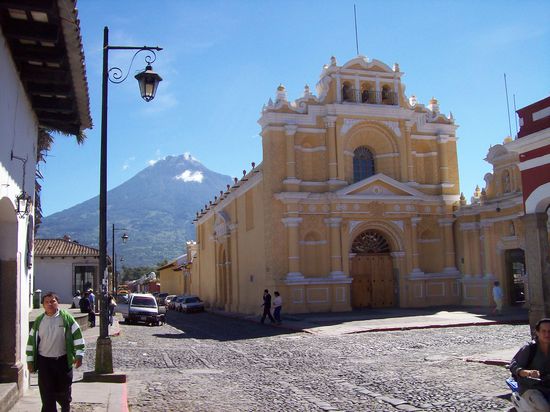 La Catalina,im Hintergrund der Vulkan mal ohne Spitzenwolke