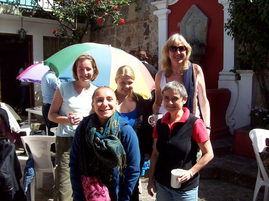 paar meiner Maedels in der Schule,Liane,Navina,Amanda(hinten),Kerstin und Evelyn(vorne)