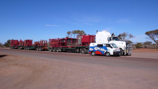 Du bist mein grosser Bruder und bist immer da....
Sau Fescht uf de Strecki Woomera- Coober Pedy mit dene gha... sie sind gliich schnell wie mir dei gsi!!
Seit glaubs alles...