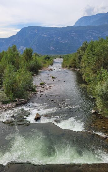Auf dieser Brücke kurz vor Trient stärkten wir uns noch mit einem Riegel bevor es dann steil in die Höhe ging.