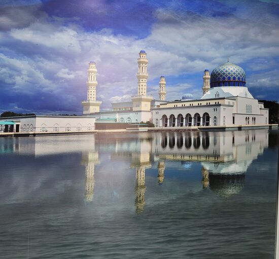 Am Samstag besuchten wir die Moschee Masjid Bandaraya.