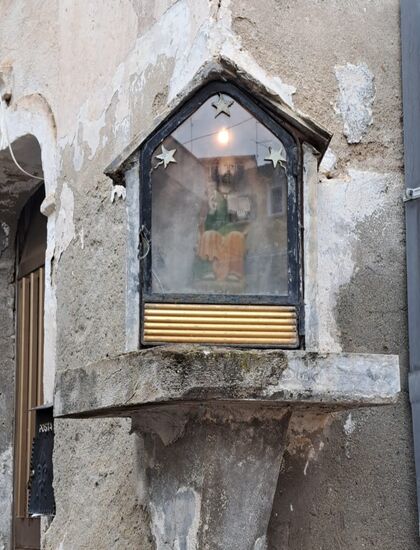 Scilla ist auch gottesfürchtig