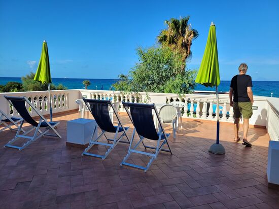 ... gemeinsam für uns und einem Pärchen vom Nebenzimmer