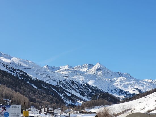 Blick vom Parkplatz Talstation Hochgurgl nach Obergurgl