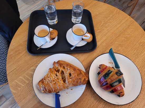 Auf dem Heimweg stoppten wir nocheinmal bei der Backstuba für eine kleine Kaffeejause.