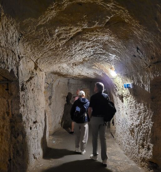 Abgetaucht in die Tiefe - die St. Pauls Catacombs, das Totenreich, von Juden und Christen im 4. und 5. Jh. in den Fels gegraben