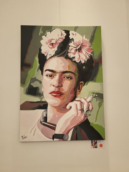viele Bilder zeigten Frida Kahlo in einer Austellung von einer mir nicht bekannten Malerin