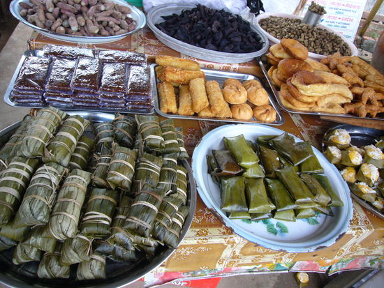 ein kurzer Bus-Stopp für einen kleinen Snack