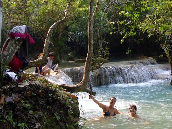 Veronika und ich genießen das erfrischende Bad