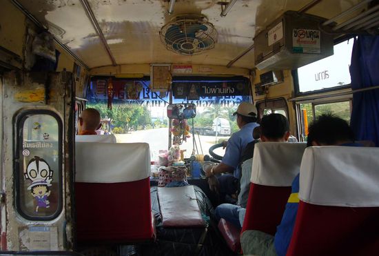 im Bus zum Tor von Indochina