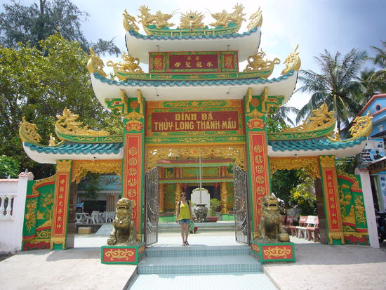 Tempel der Meeresgöttin im Hauptort Duong Dong