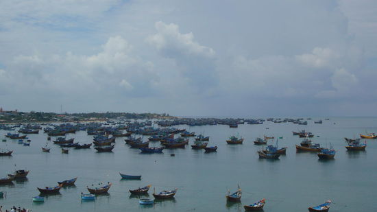 Blick auf das Fischerdorf Mui Ne