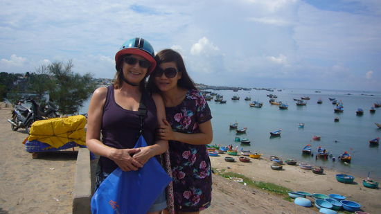 ich glaube ihr hat mein Outfit/Hut-Helm so gut gefallen