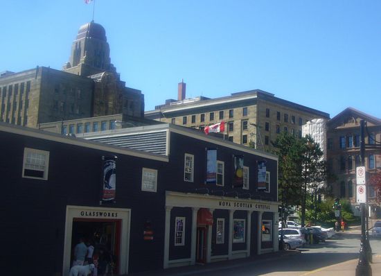 altes und neues nebeneinander 
(aber teilweise nicht immer so gelungen wie hier)