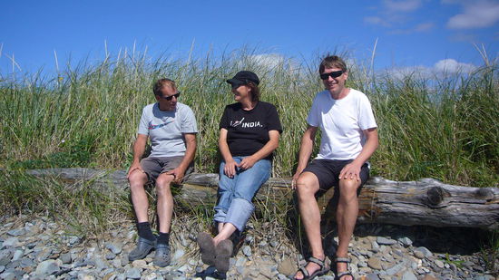 die 3  - Besitzer von mehr als 6 ha Land