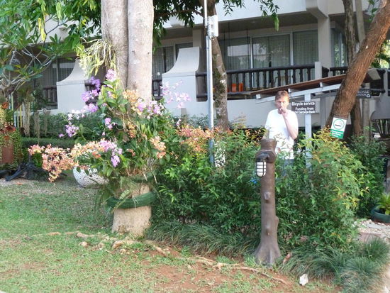 Wir sind in einem Nichtraucherhotel gelandet!!! - Aber es gbit ein, zwei Ecken, wo geraucht werden darf.
