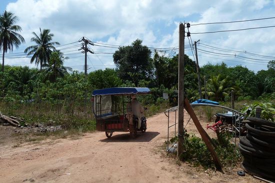 hier rauscht mein Imam davon
auf Koh Jum verlangt niemand für Hilfe Tip, Tip!!!!