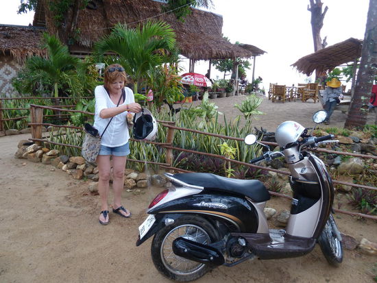 Sch...., der Helm steht unter Wasser