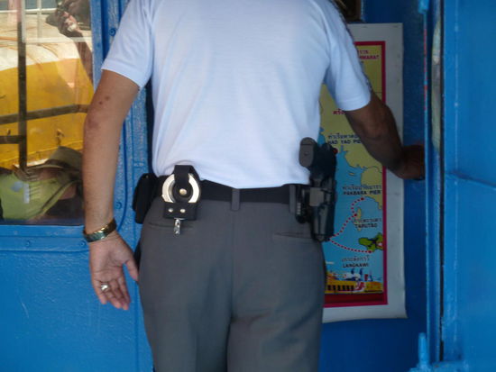 ... und verlässt wieder das Schiff