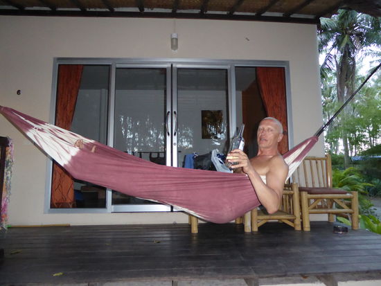 vor dem Schlafen gehen ein Schluck Spänling zum Schutz und nicht wegen des Genusses