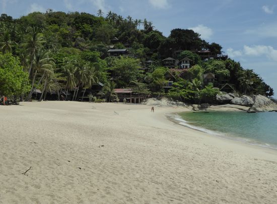 Den letzten Tag verbrachten wir an unserem Lieblingsstrand in Haad Than Sadet. Bis zum Nachmittag gehörte er uns fast alleine, da es am Vortag irgendwo eine große Party gab.