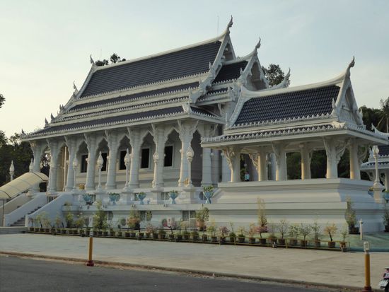 Wat Kaeo Korawaram - der weiße Tempel von Krabi Town