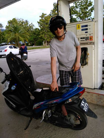 Volltanken für MYR 3.-- (0,65 EUR)