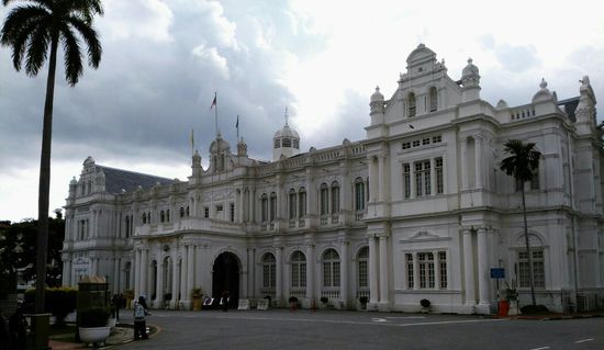 hochherrschaftliches Gebäude aus der britischen Kolonialzeit