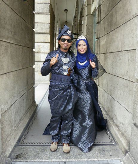 Hochzeitpaar beim Fotoshooting - natürlich gab es auch ein Foto mit mir, trotz nicht standesmäßiger Kleidung