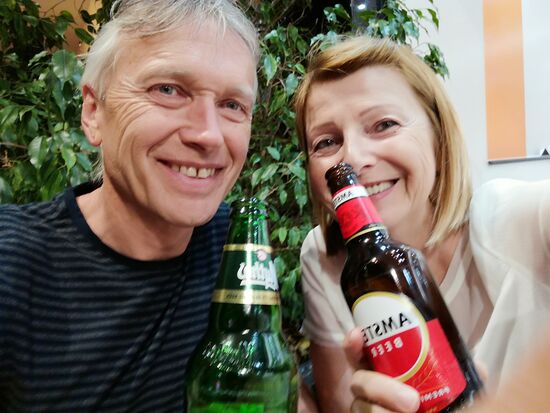 Um 11.00 h nachts gab es dann nach dem Einchecken im Hotel Faros I noch einen Schlummerdrunk.