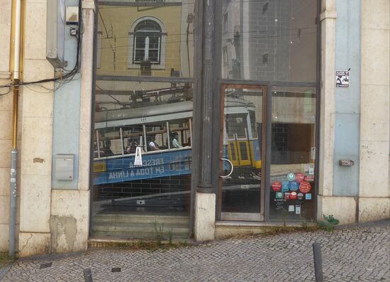 die 28er im Fenster (wer sieht mich?)