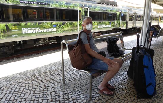 eine Station zu spät ausgestiegen !