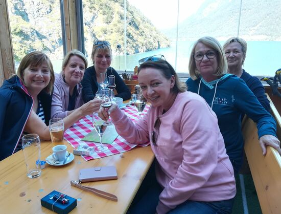 ... dafür schmeckte das Essen auf der Gaisalm umso besser! und das Verdauerle erst!