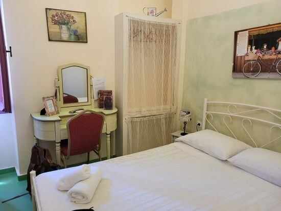 Nach einem kurzen Schlafl und einer erfrischenden Dusche machten wir uns ausgehfein für den Abend.