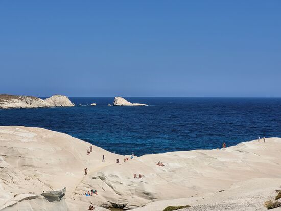 Sarakiniko Beach