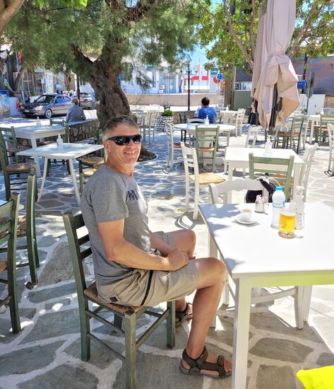 kleine Pause in einem Kafenion in Tripiti