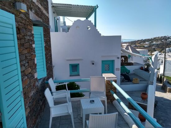 Im Kampus Home ist es immer fein und gemütlich. Nikolas und seine Frau Aphrodite sind auch sehr gute Gastgeber.