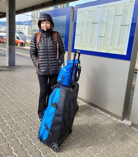 eisig kalt am Bahnsteig Innsbruck - gottseidank geht's in die Wärme