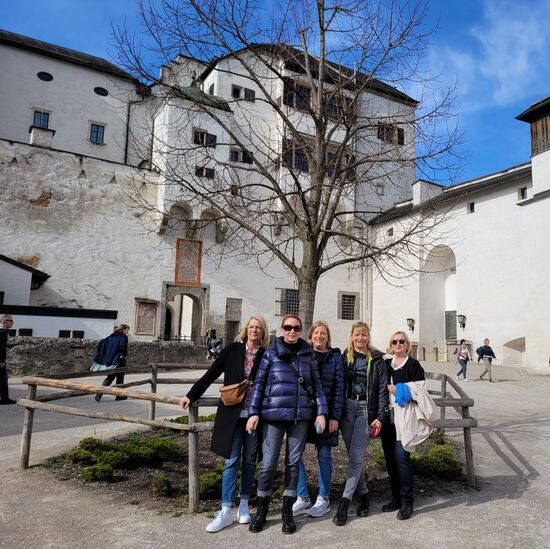 per Pedes auf die Festung Hohensalzburg (Eintritt EUR 11.--/p inkl. Bahnfahrt ins Tal)