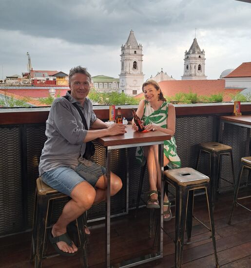 Den Abend genossen wir in der Rooftop-Bar vom Tatalo Hotel mit Life-Musik ...