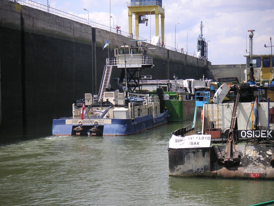 In der Schleuse Portile de fier 2