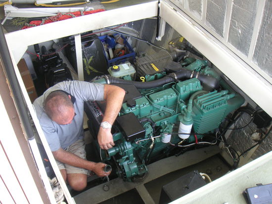 Andreas baut den lmpeller aus oder vielmehr das, was noch davon übrig ist.