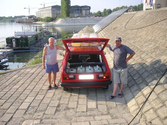 Tankwagen mit 250 Liter Diesel