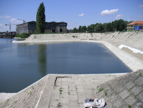 Das neue Becken für Sportboote