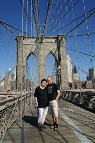 Wir zwei auf der Brooklyn Bridge