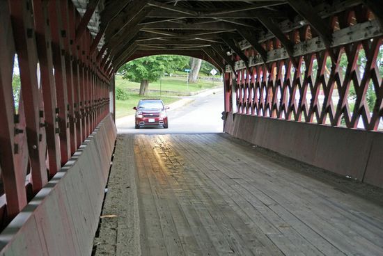 Mit Neubi durch die Brücke!