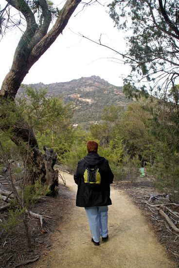 Jani und ihr Bummi-Rucksack (O-Ton Kay)