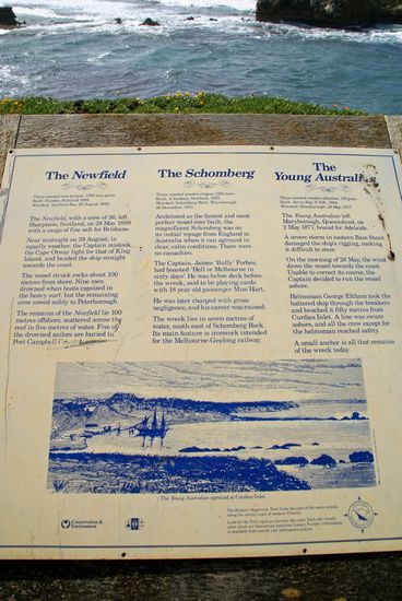 3 der vielen, hier gesunkenen, Schiffe