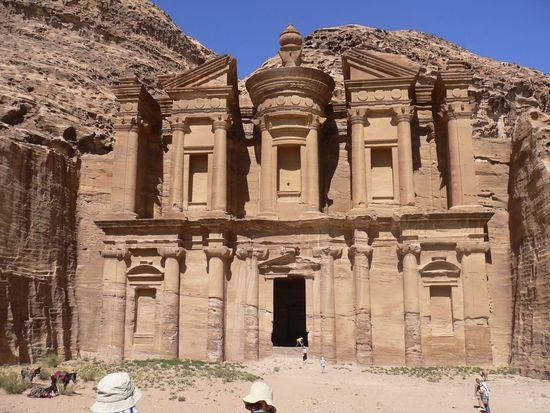 das "Kloster" - "Ed Deir"